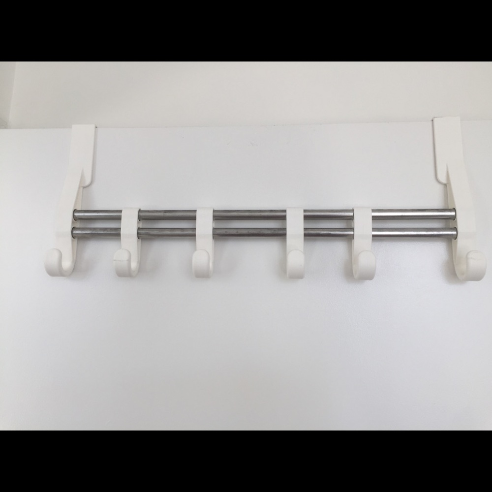 Over the door adjustable hanging rack